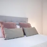 Experience Local Life In The Heart Of Gracia, *