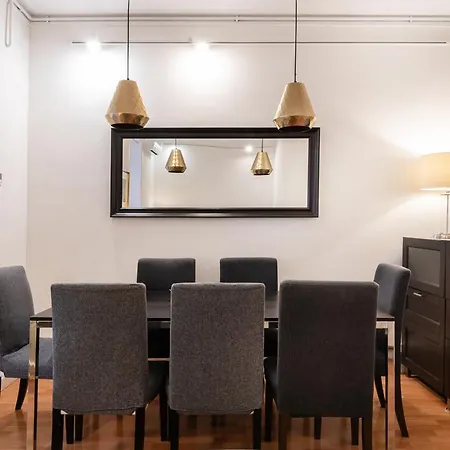 Experience Local Life In The Heart Of Gracia Βαρκελώνη