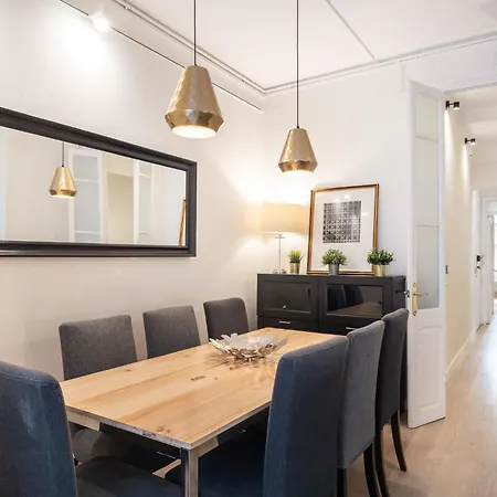 Daire Experience Local Life In The Heart Of Gracia, Barselona